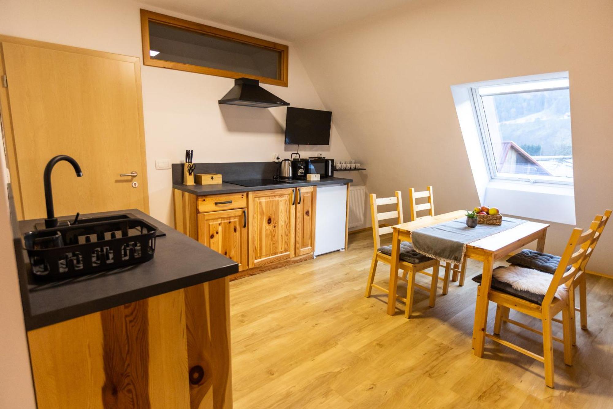 Apartmaji Pri Dravi Podvelka Zewnętrze zdjęcie